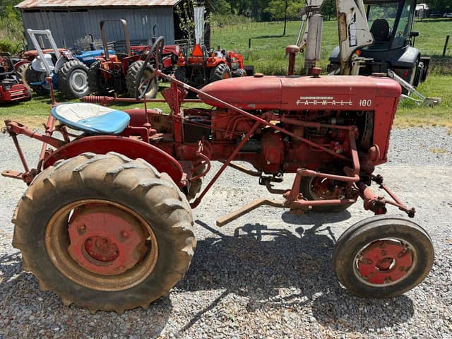 Image of Farmall 100 equipment image 4