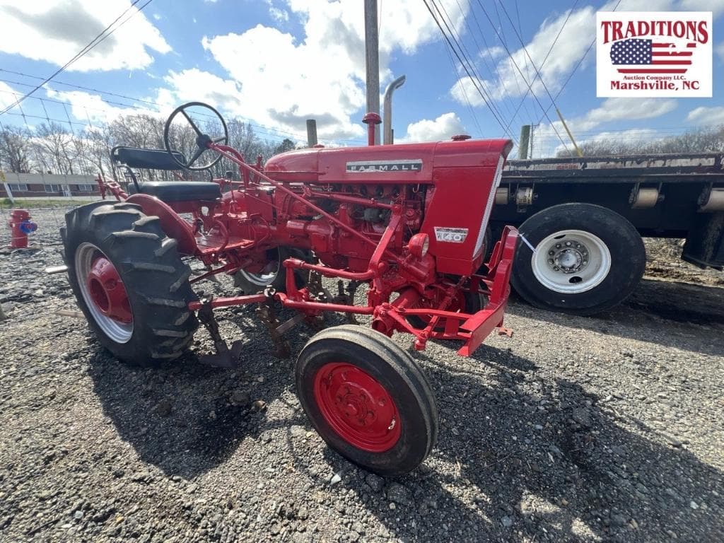 Image of Farmall 140 Primary image