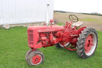 Main image Farmall 200