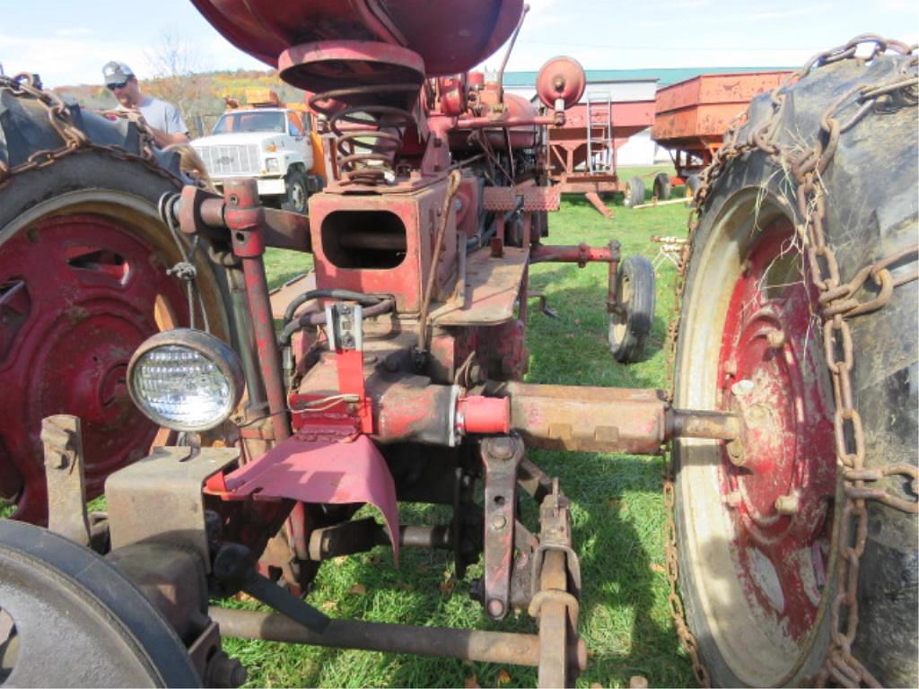 Farmall 200 Tractors Less than 40 HP for Sale | Tractor Zoom