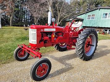 Main image Farmall 230