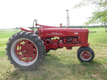 Main image Farmall 300