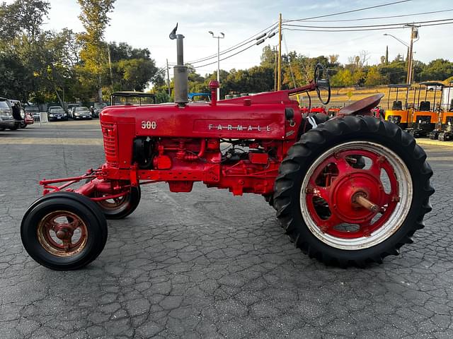 Image of Farmall 300 equipment image 1