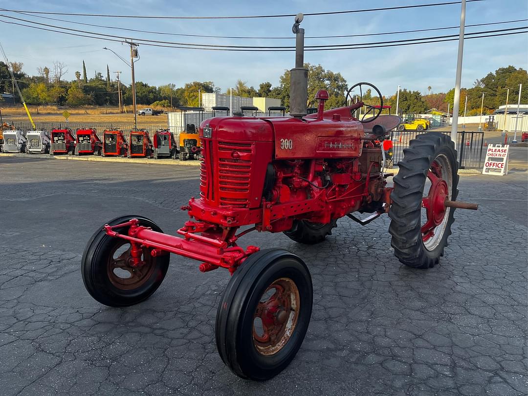 Image of Farmall 300 Primary image