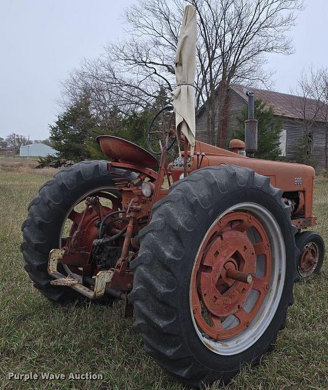 Image of Farmall 300 equipment image 4