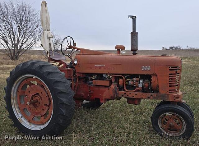 Image of Farmall 300 equipment image 3