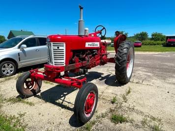 Main image Farmall 350