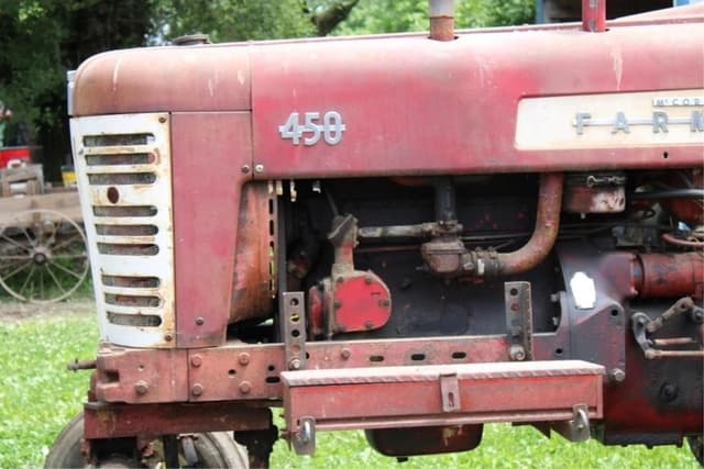 Image of Farmall 450 equipment image 1