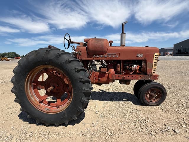 Image of Farmall 450 equipment image 3