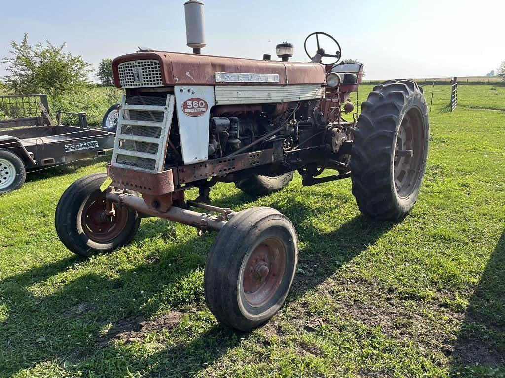 Image of Farmall 560  Primary image