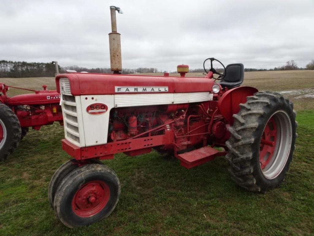 Farmall 560  Equipment Image0