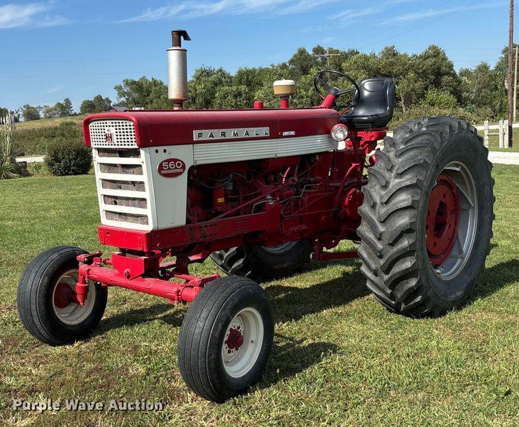 Image of Farmall 560  Primary image