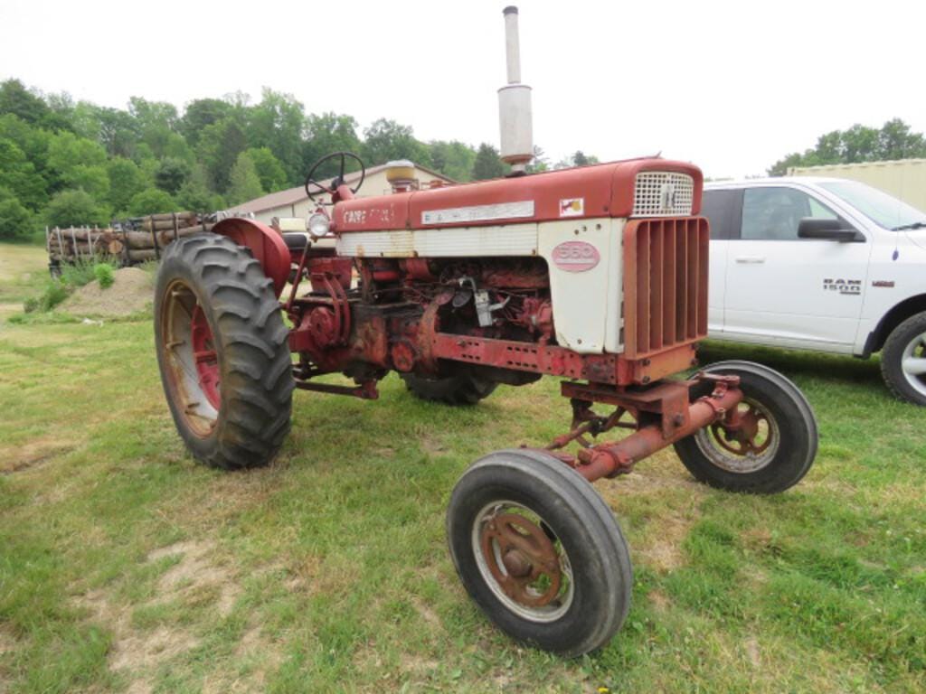 Main image International Harvester 560
