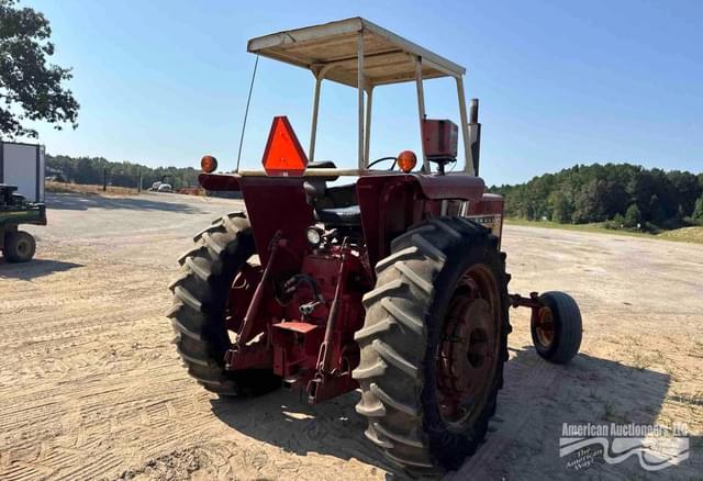 Image of Farmall 656 equipment image 4