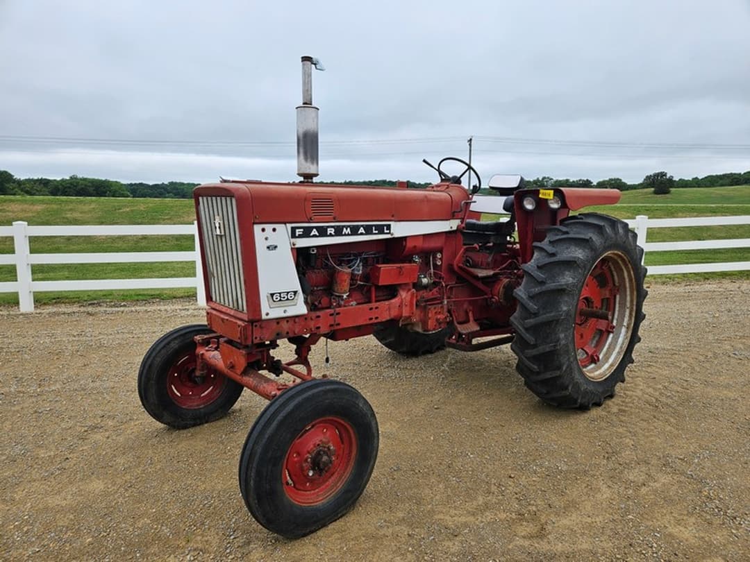 Image of Farmall 656 Primary image