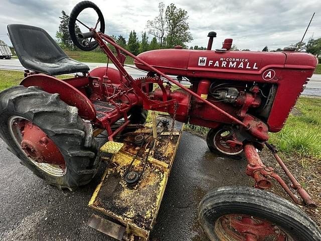 Image of Farmall A equipment image 2