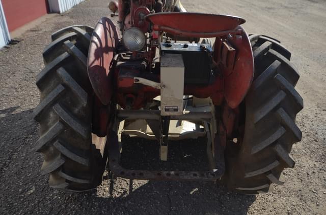 Image of Farmall A equipment image 4