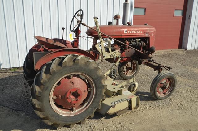 Image of Farmall A equipment image 3