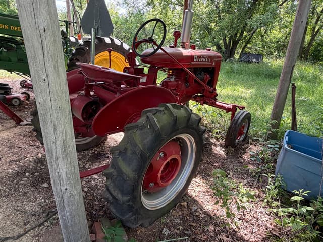 Image of Farmall A equipment image 4