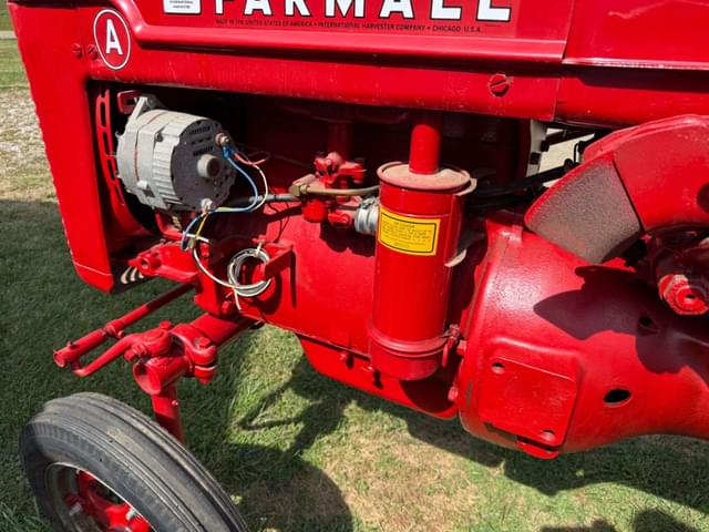 Image of Farmall A equipment image 3