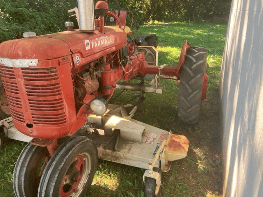 Farmall B Equipment Image0
