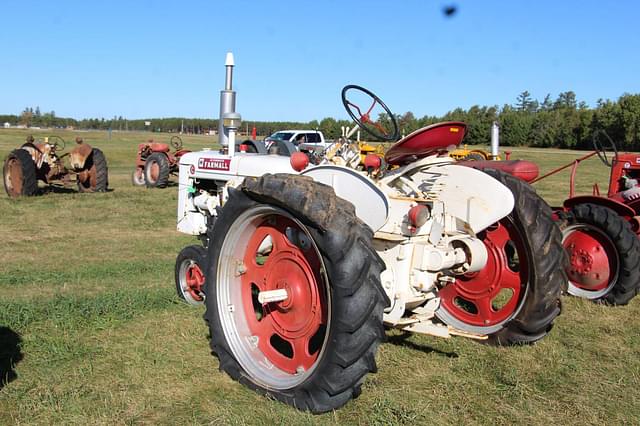 Image of Farmall C equipment image 2