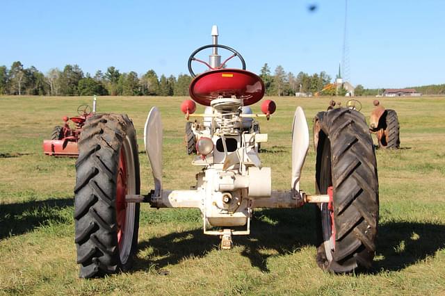 Image of Farmall C equipment image 3