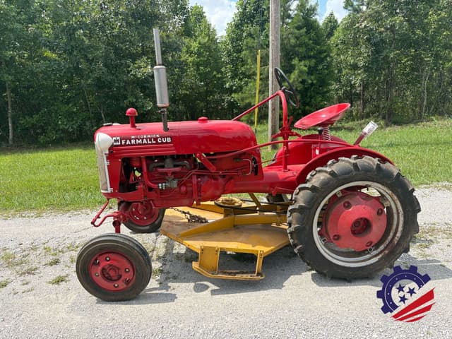 Image of Farmall Cub equipment image 1