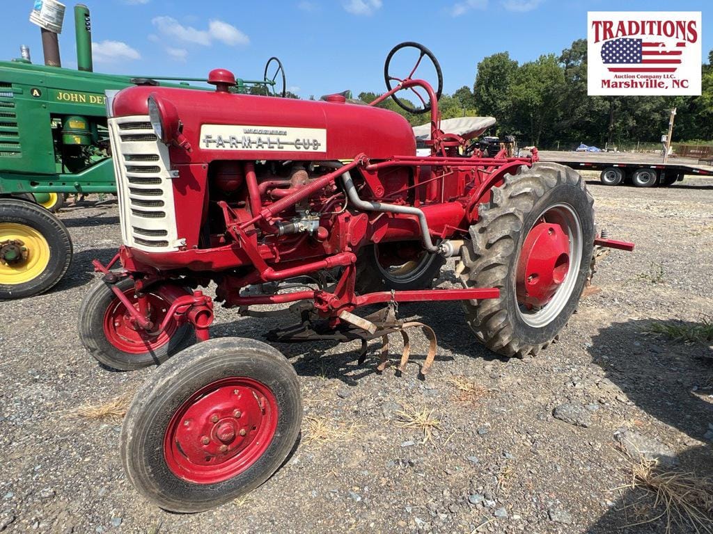 Main image Farmall Cub