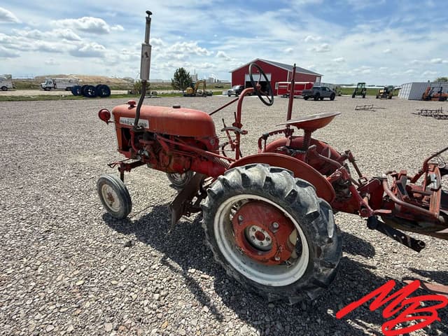 Image of Farmall Cub equipment image 2