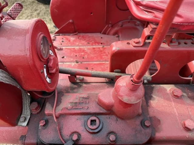 Image of Farmall A equipment image 4