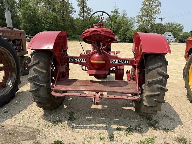 Image of Farmall F-20 equipment image 4