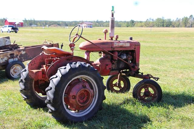 Image of Farmall A equipment image 2