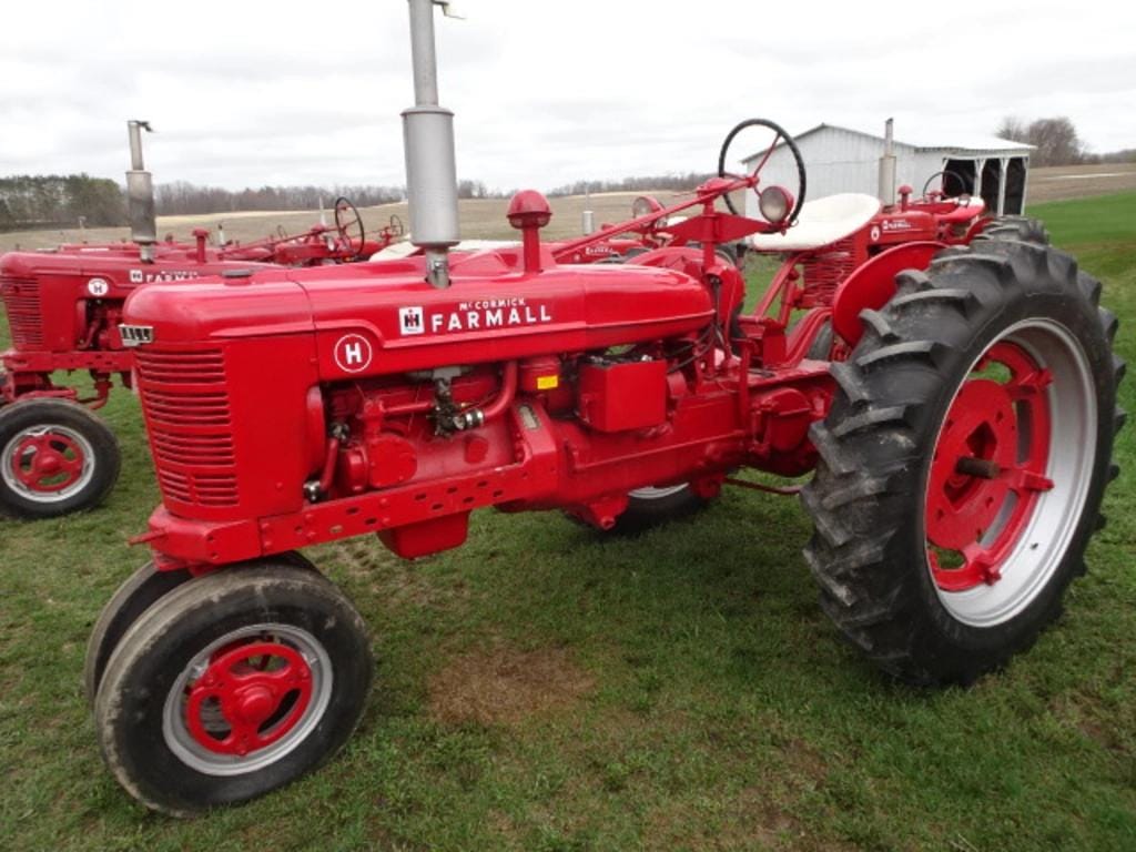 Farmall H Equipment Image0