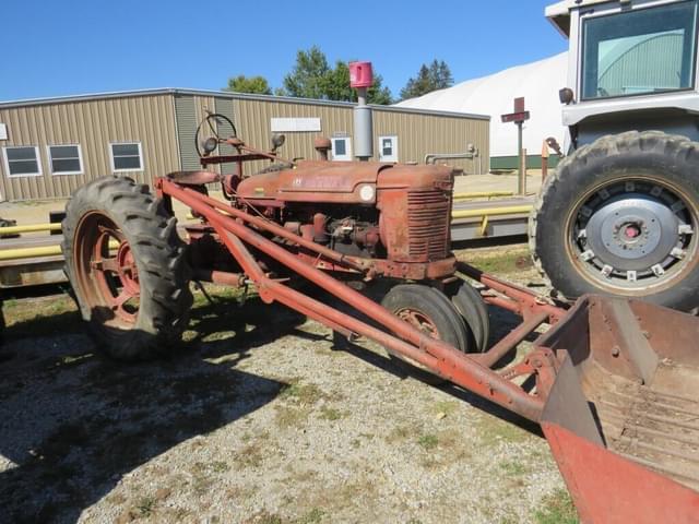 Image of Farmall H equipment image 2