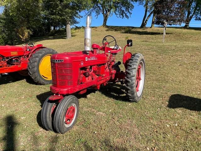 Image of Farmall H equipment image 2