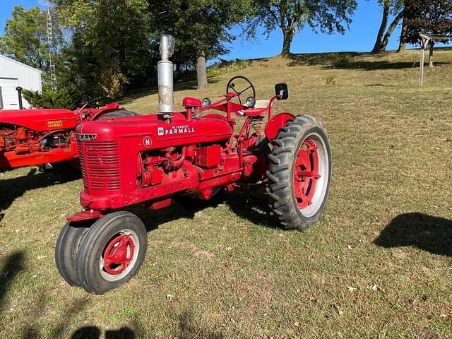 Image of Farmall H equipment image 3