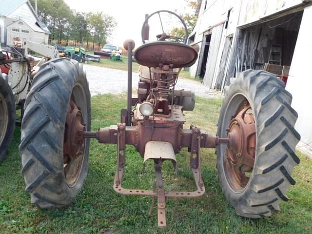 Image of Farmall H equipment image 3