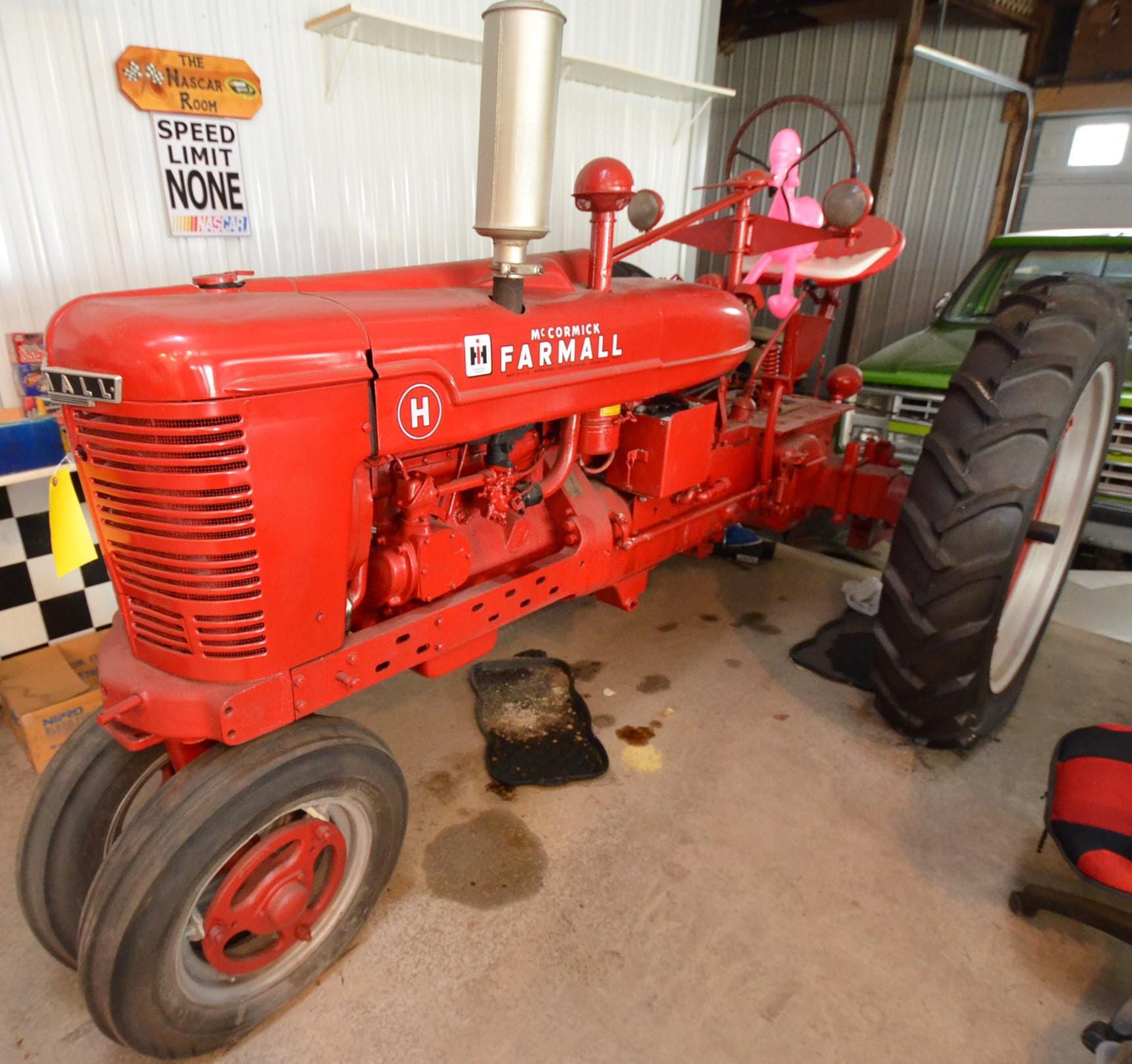 Main image Farmall H