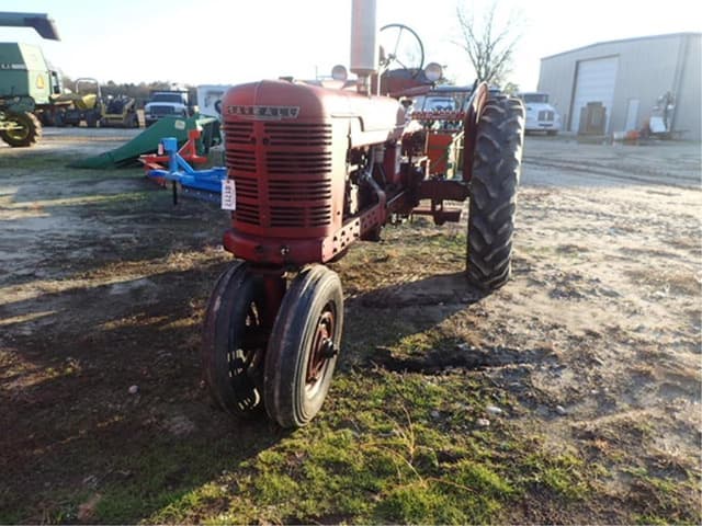 Image of Farmall H equipment image 2