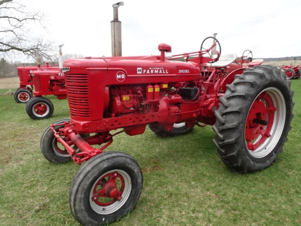 Image of Farmall MD Primary image
