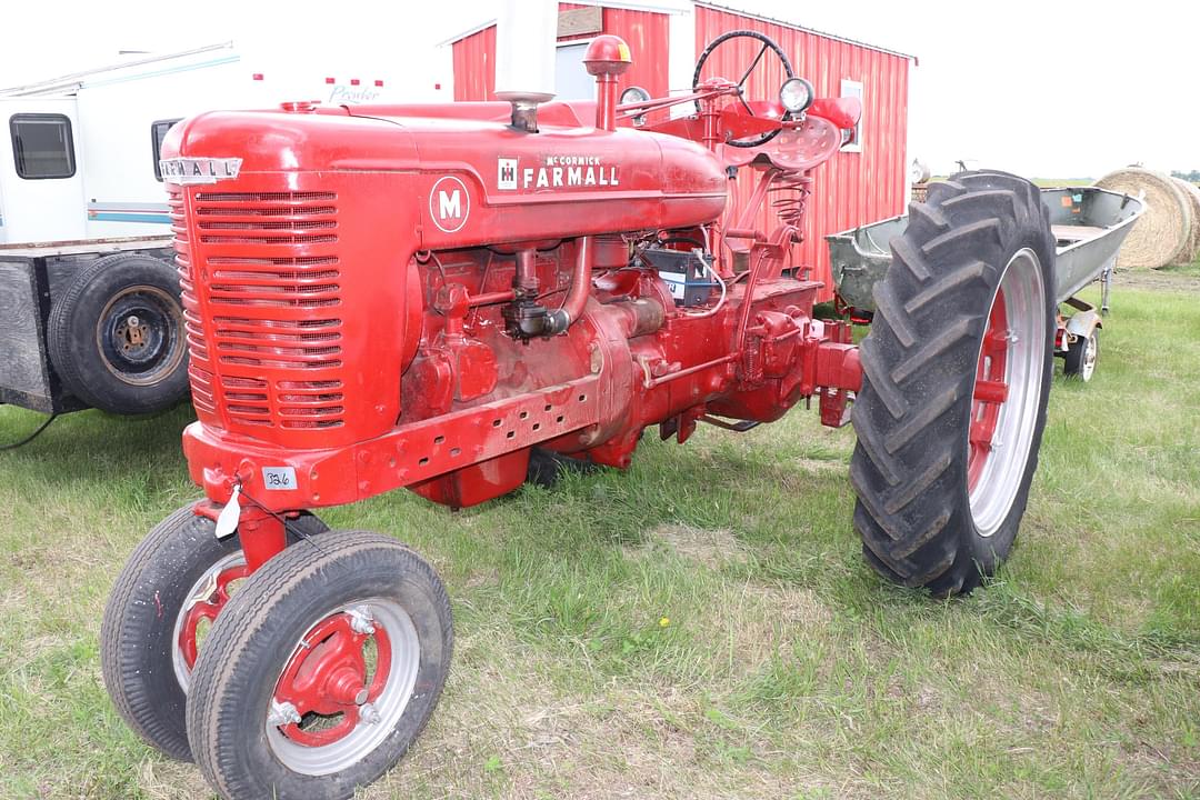 Image of Farmall M Image 1