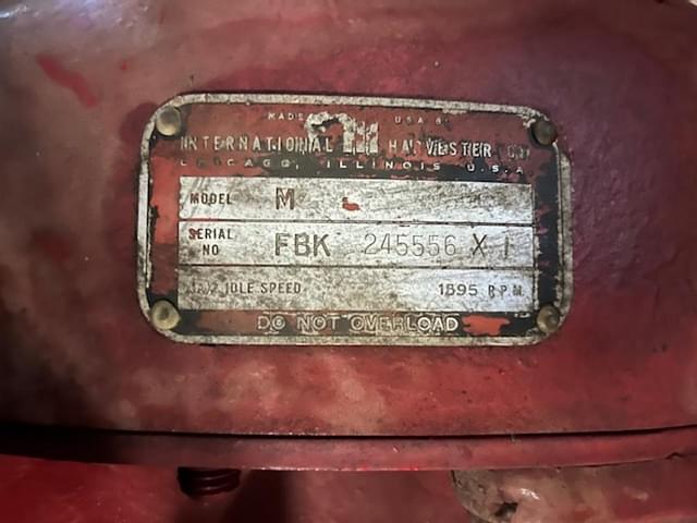 Image of Farmall M equipment image 2