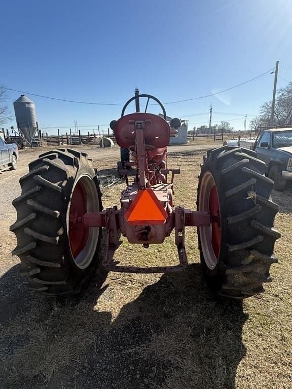 Image of Farmall Super M equipment image 3