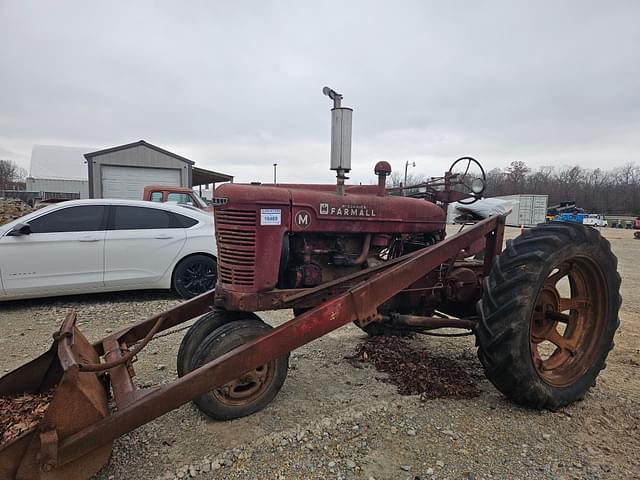 Image of Farmall M equipment image 1