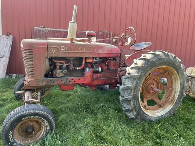 Image of Farmall M equipment image 2