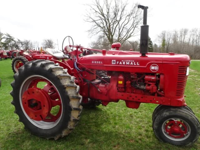 Image of Farmall MD equipment image 2