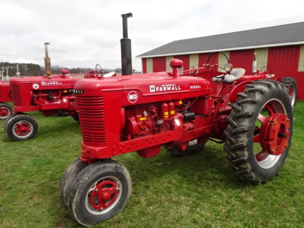 Farmall MD Equipment Image0