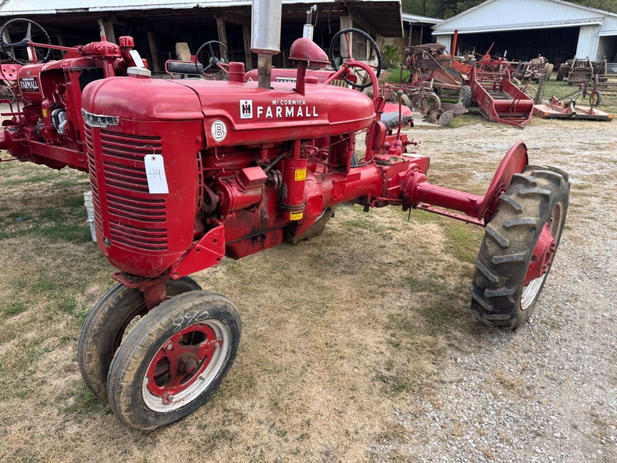 Farmall B Equipment Image0