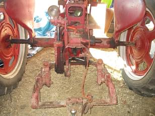 Main image Farmall C 8